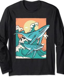 Humpback Whale With Moon Art Aquatic Mammal Whale Watching Long Sleeve T-Shirt